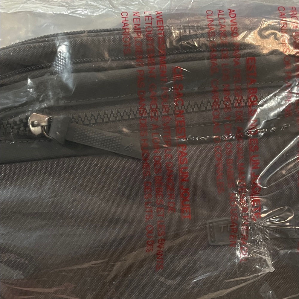 Travelon Anti-Theft Metro Gray Heather Waistpack/NWT - Picture 16 of 16